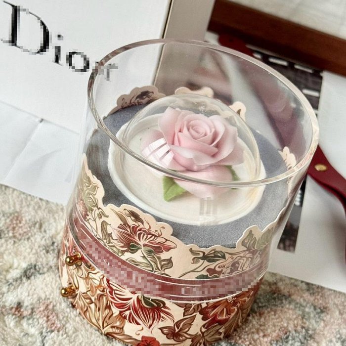 Dior Flameless Aromatherapy Ornament Acrylic Gift Box