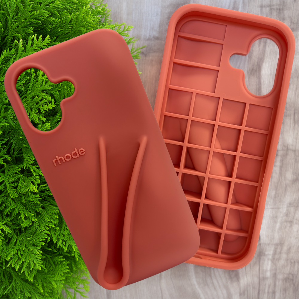 Rhode phone case Iphone16-peach pit