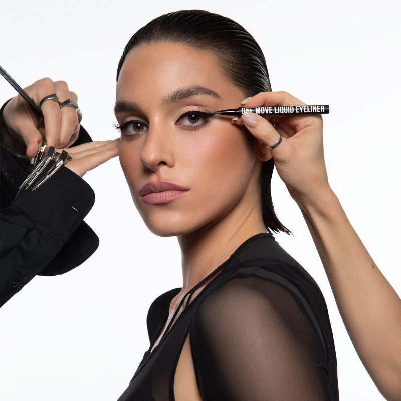Inglot One Move Liquid Eyeliner01-0.55ml